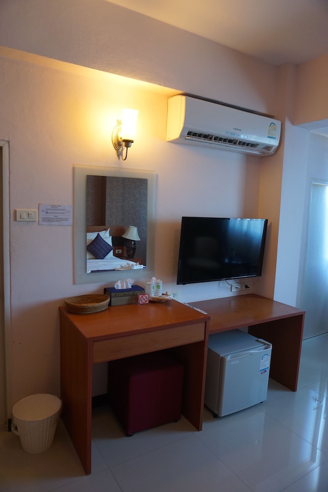 Kirimathani Hotel