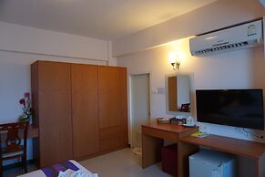 Kirimathani Hotel
