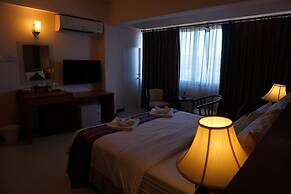 Kirimathani Hotel