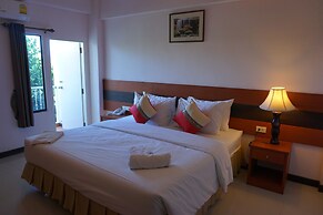Kirimathani Hotel