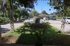 Kirimathani Hotel