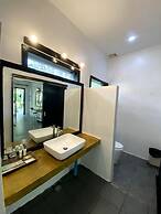 Koh Rong Hill Beach Resort