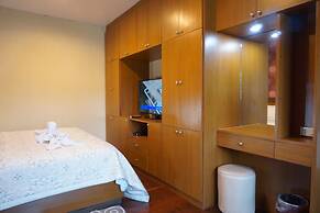 Phuruaboutique Hotel & Saunas