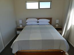 Manuka Retreat