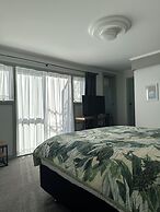 Pure Motel