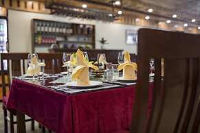 Golden Town Hotel