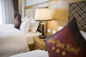 Golden Town Hotel