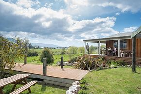 Eden's Edge Lodge