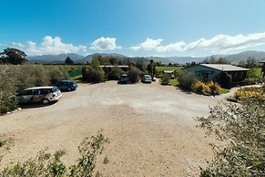Eden's Edge Lodge