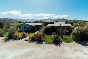 Eden's Edge Lodge
