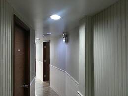 K&B Hostel