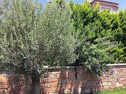 Cunda Vrodi By House