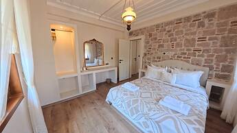Cunda Vrodi By House