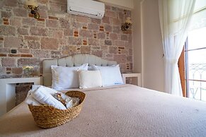 Cunda Vrodi By House
