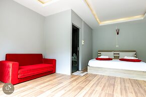 Pak Nam Resort