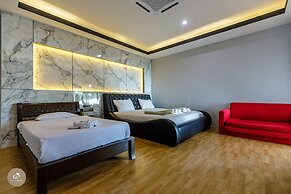 Pak Nam Resort