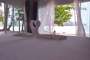 Pak Nam Resort