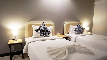 The Moon Night Ao nang Hotel