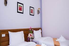 Royal Hill Satun Hotel