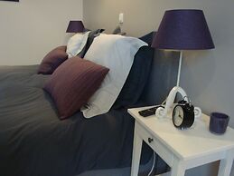 B&B Laurus