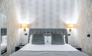 Via Veneto Suites