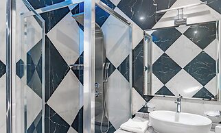 Via Veneto Suites