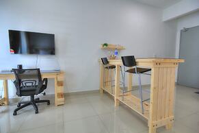 Cybersquare B2210