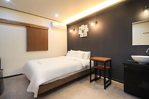 Kanu Hotel