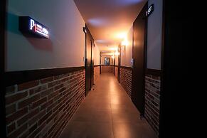 Kanu Hotel