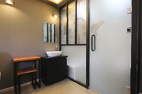 Kanu Hotel