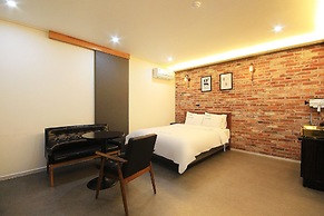 Kanu Hotel