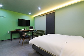 Kanu Hotel