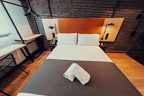 Hotel Transit