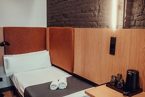 Hotel Transit