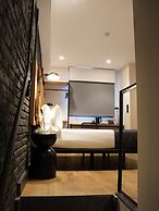 Hotel Transit