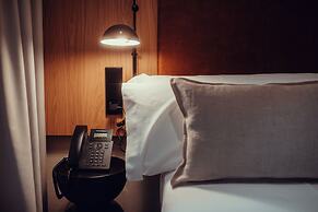 Hotel Transit