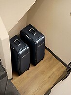 Hotel Transit
