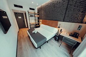 Hotel Transit