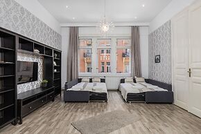 Real Apartments Semmelweis