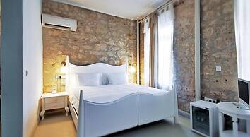 128A Hotel