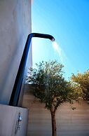 Athina Art Apartments