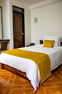 Hotel Royal Suite