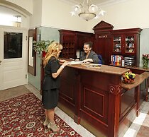 Hotel Mignon
