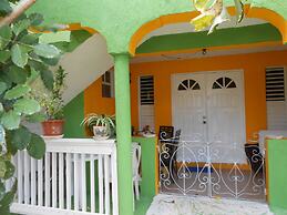JO J'S Hostel