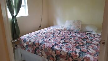 JO J'S Hostel