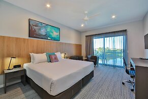 Best Western Plus North Lakes Hotel