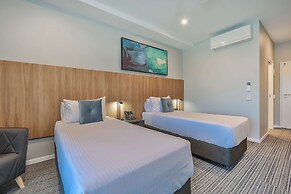 Best Western Plus North Lakes Hotel