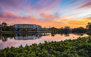 Best Western Plus North Lakes Hotel