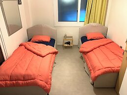 Lux Guesthouse - Hostel