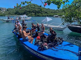 Edgewater Dive & Spa Resort